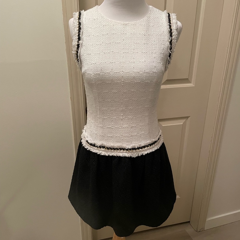 Beautiful drop waist sleeveless tweed mini dress